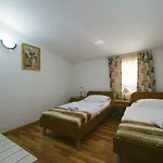 Flowers Bed & Breakfast