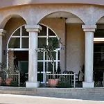 Flowers Bed & Breakfast