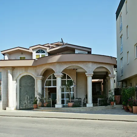 Bed and Breakfast Flowers