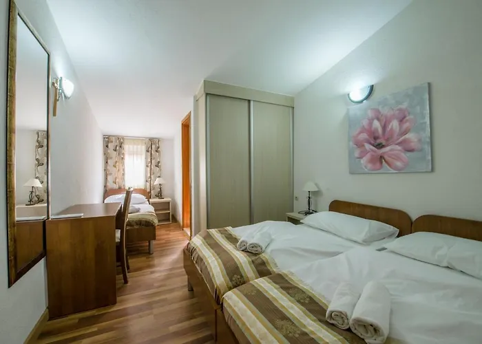 Flowers Bed & Breakfast